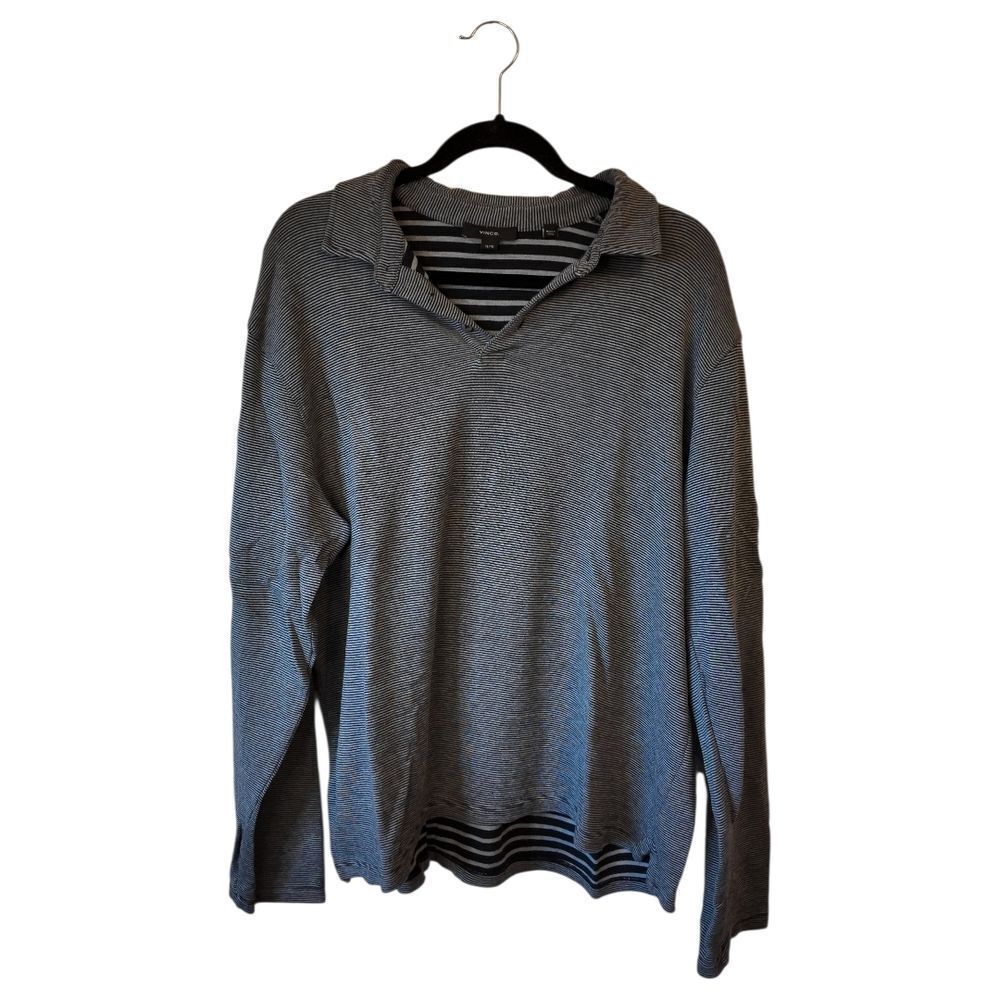 Vince V-Neck Sweater in Blue and Black Stripes Men's Size XL